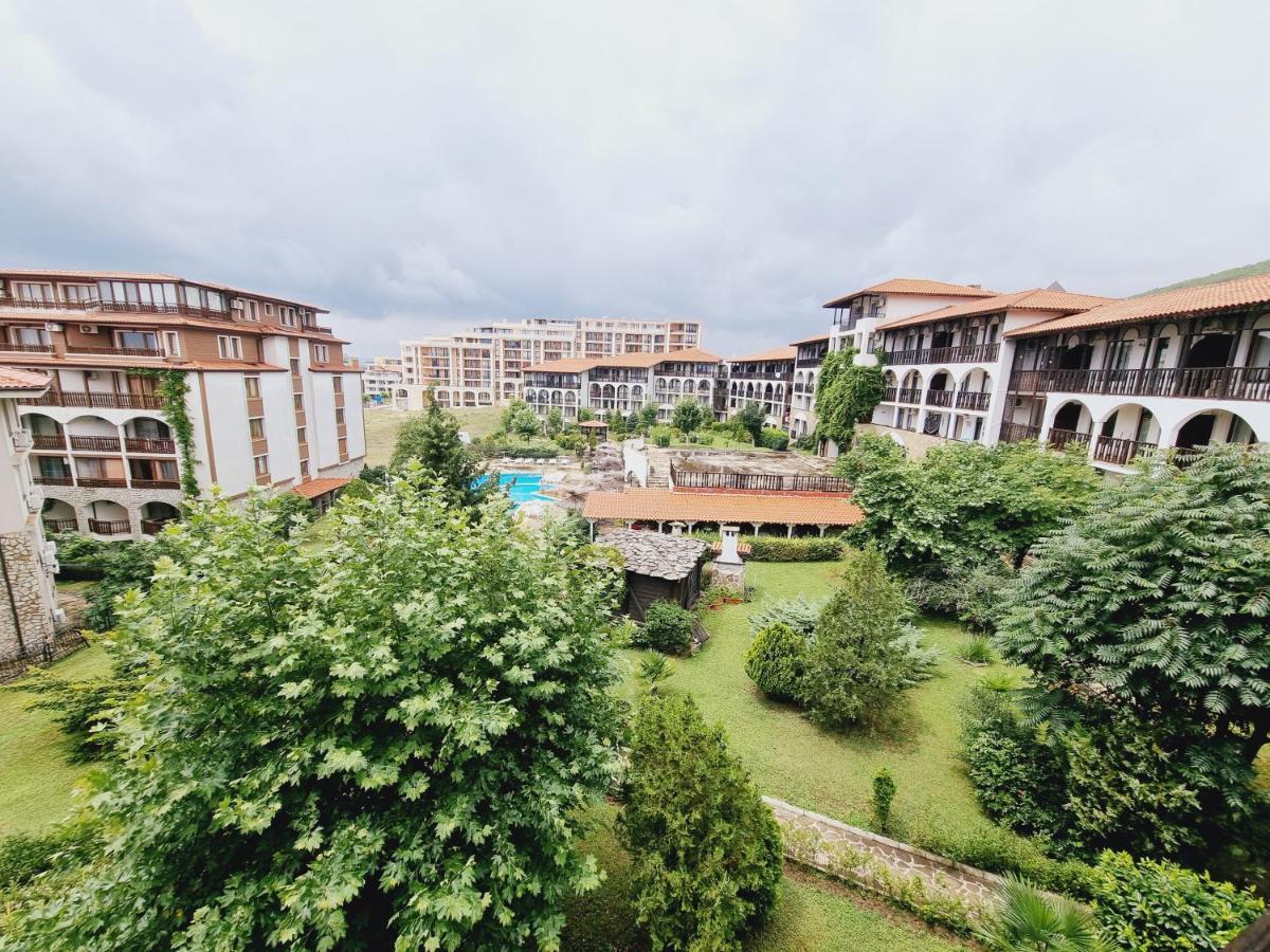 Modern 1Bd At Watermill Apartment Complex スヴェティ・ヴラス エクステリア 写真