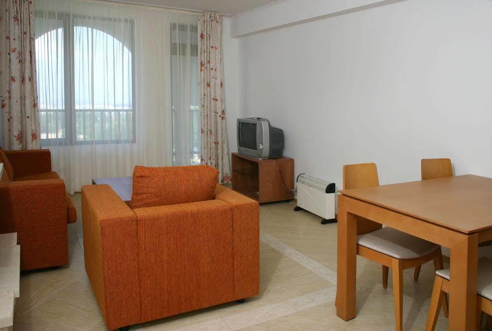 Modern 1Bd At Watermill Apartment Complex スヴェティ・ヴラス エクステリア 写真